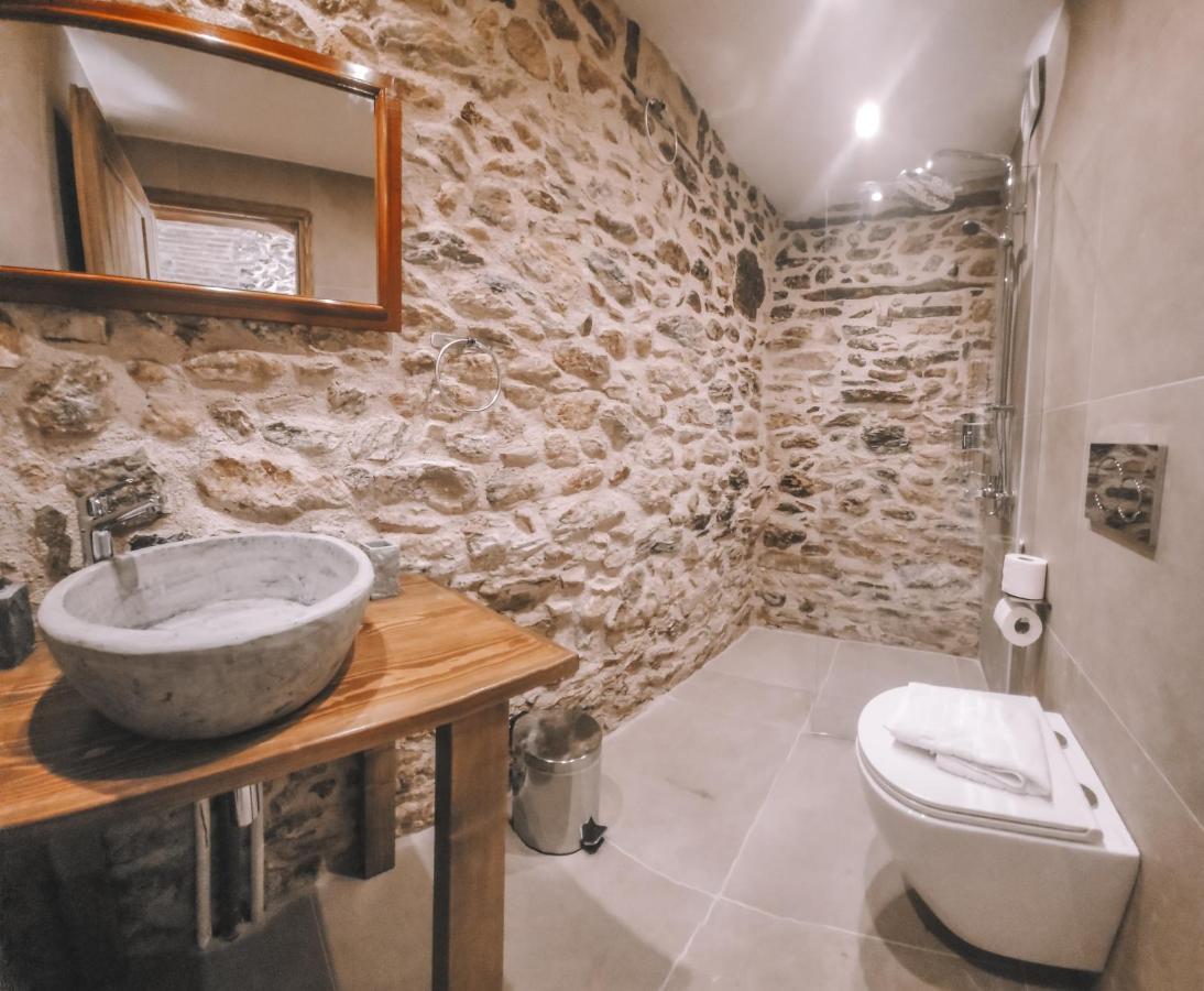 The Cellar Studios - By Avelink Spáta Dış mekan fotoğraf